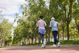 田径——南京室内世锦赛：邓信锐晋级男子60米半决赛